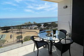 Luxury Apartment/ Sea views/Pool/Gym